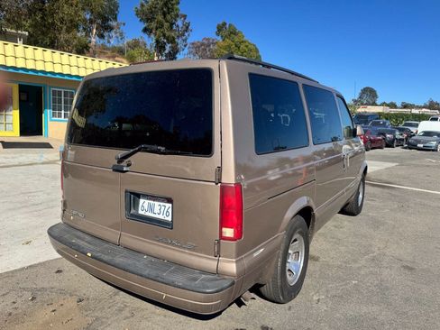 Used 2001 Chevrolet Astro Passenger RWD image 8
