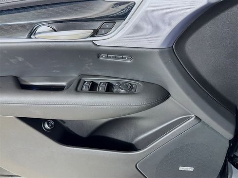 New 2026 Cadillac XT5 Premium Luxury image 16