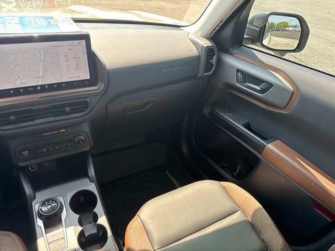 Used 2025 Ford Bronco Sport Outer Banks w/ Outer Banks Tech Package+ AWD/4WD image 19