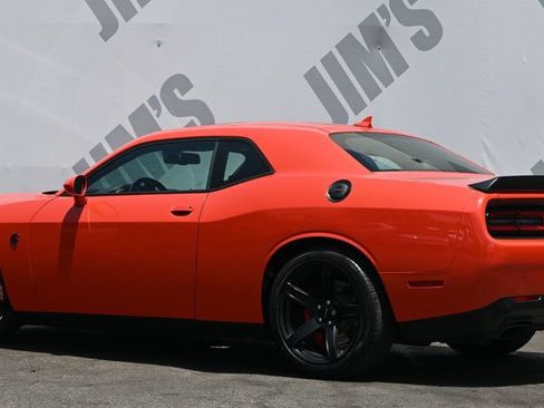Used 2022 Dodge Challenger SRT Hellcat w/ Plus Package RWD image 7
