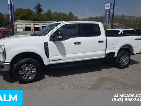 Used 2025 Ford F250 XLT image 11