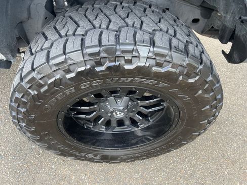 Used 2023 Ford Bronco Black Diamond AWD/4WD image 10