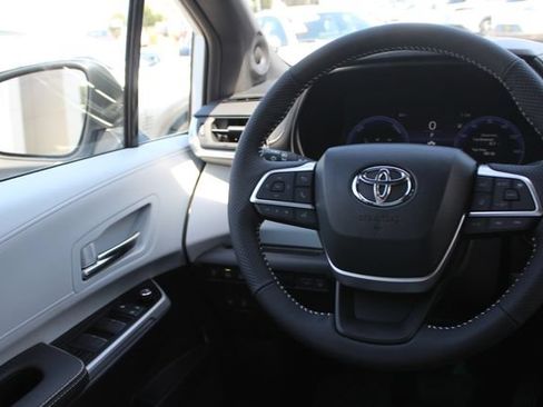 Certified 2026 Toyota Sienna XSE FWD image 43