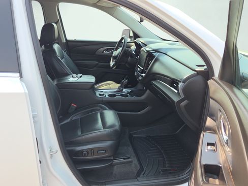 Used 2020 Chevrolet Traverse Premier AWD/4WD image 91