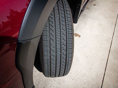 Used 2025 Subaru Outback Premium image 12