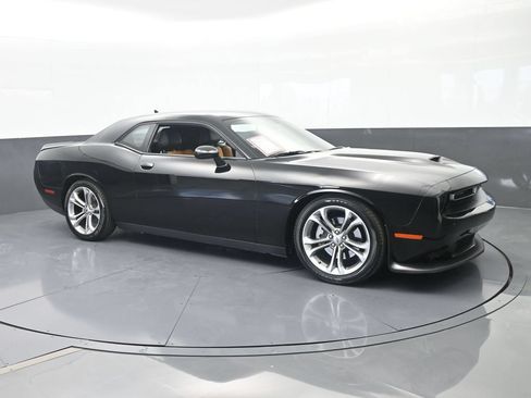 Used 2021 Dodge Challenger GT w/ Plus Package RWD image 8