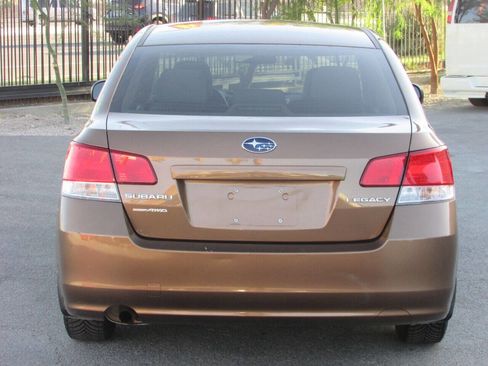 Used 2011 Subaru Legacy 2.5i image 7