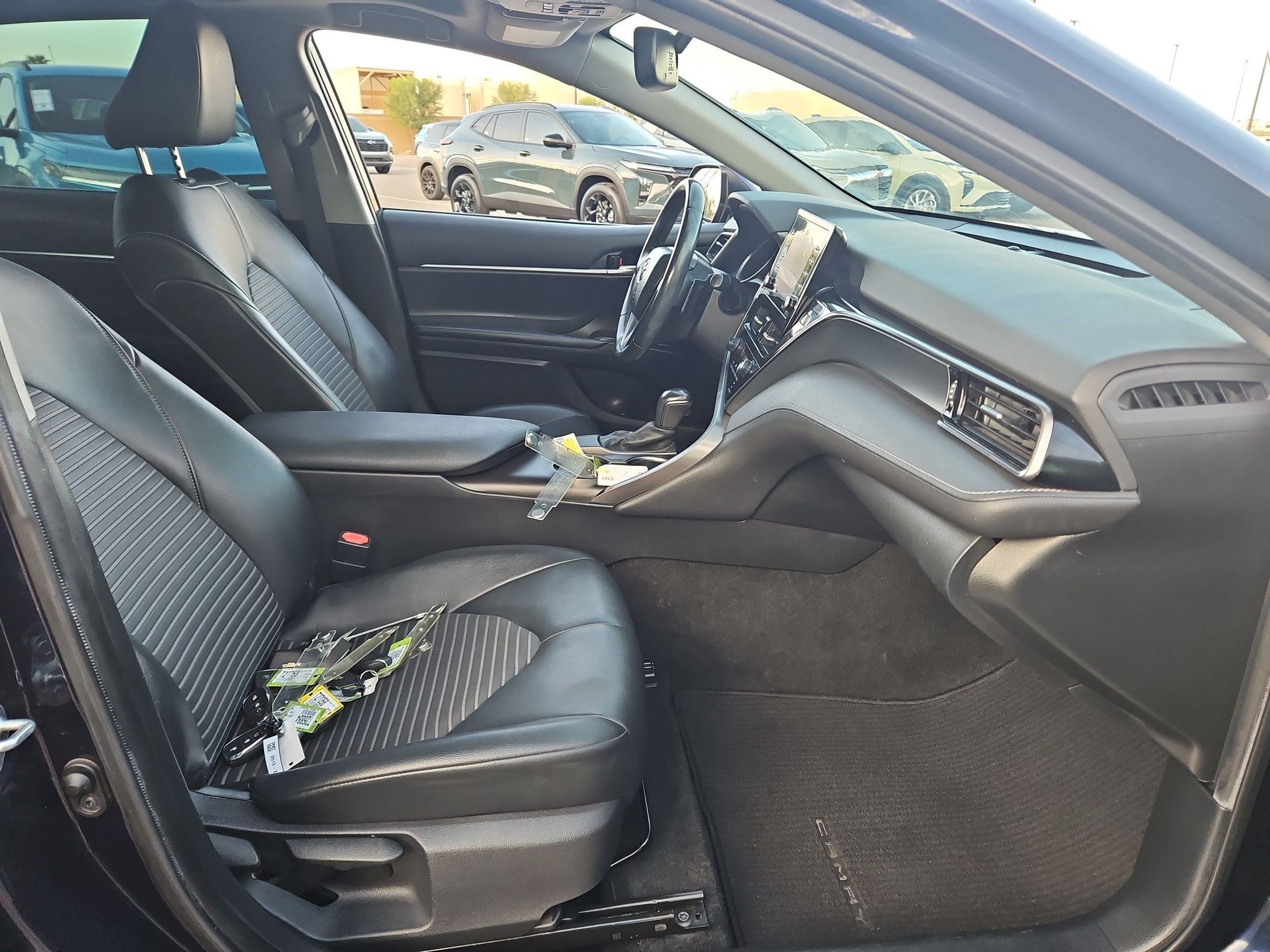 Used 2021 Toyota Camry SE FWD image 29