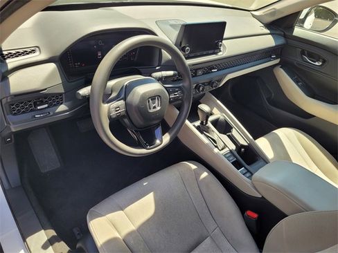 Used 2023 Honda Accord EX image 7