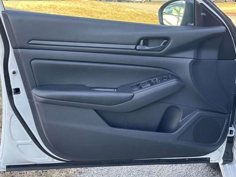 Certified 2025 Nissan Altima 2.5 S image 13