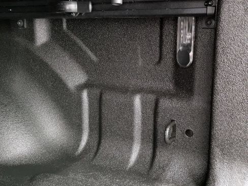 Used 2023 RAM 1500 Big Horn AWD/4WD image 18