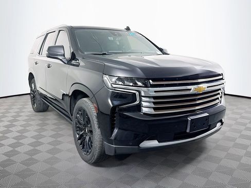 Used 2023 Chevrolet Tahoe High Country image 3
