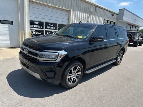 Used 2023 Ford Expedition Max XLT AWD/4WD image 17