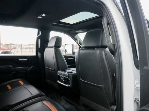Used 2021 GMC Sierra 2500 AT4 w/ AT4 Premium Plus Package AWD/4WD image 37
