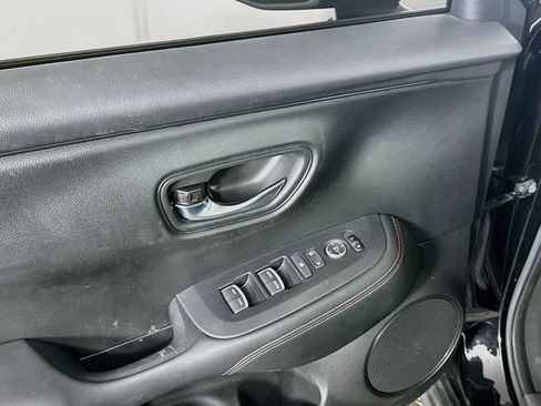 Used 2024 Honda HR-V Sport image 15