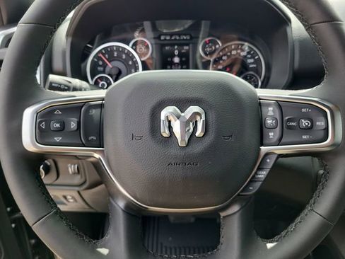 New 2026 RAM 1500 4x4 Crew Cab image 11