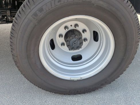 Used 2025 Ford F350 XL w/ XL Driver Assist Package AWD/4WD image 21