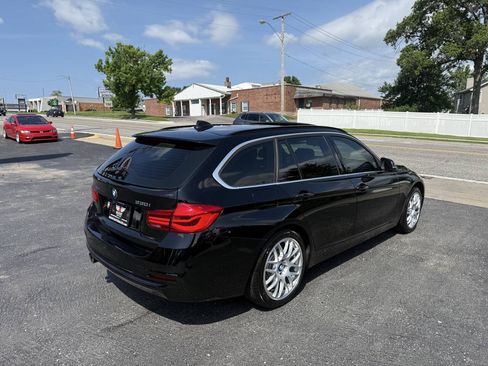 Used 2018 BMW 330i xDrive Wagon AWD/4WD image 6