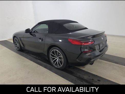 Used 2020 BMW Z4 sDrive30i w/ Convenience Package RWD image 2