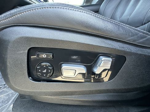Used 2022 BMW X5 xDrive40i w/ Luxury Seating Package AWD/4WD image 22