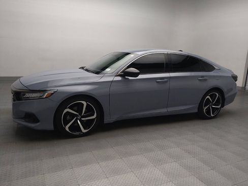 Used 2022 Honda Accord Sport image 2