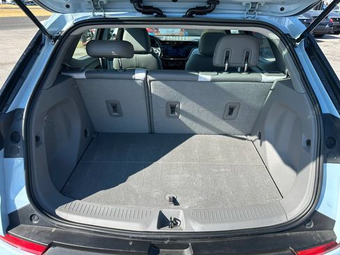 Used 2022 Chevrolet Bolt EUV Premier w/ Sun & Sound Package FWD image 18