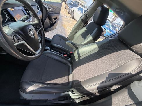 Used 2022 Buick Encore Preferred w/ Safety Package AWD/4WD image 23