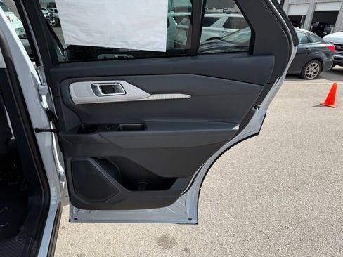 New 2026 Ford Explorer Active RWD image 20