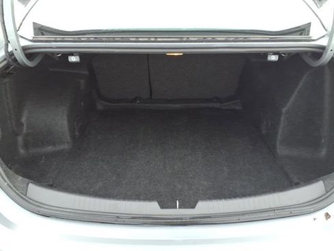 Used 2024 Chevrolet Malibu LT image 9