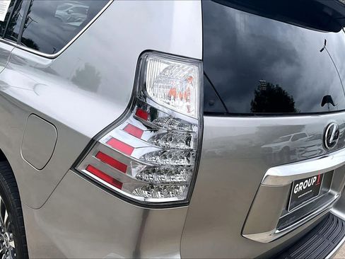 Used 2023 Lexus GX 460 Luxury w/ Accessory Package AWD/4WD image 26