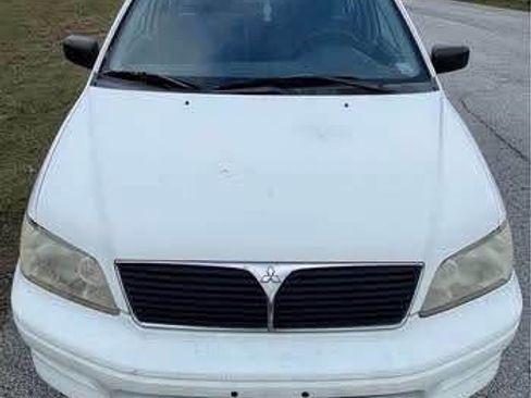 Used 2002 Mitsubishi Lancer ES image 2