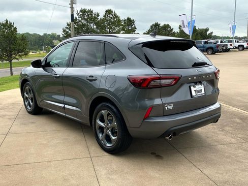 Used 2024 Ford Escape ST-Line FWD image 4