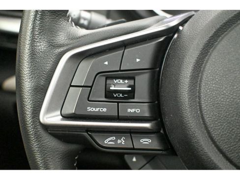 Used 2022 Subaru Forester Limited image 37