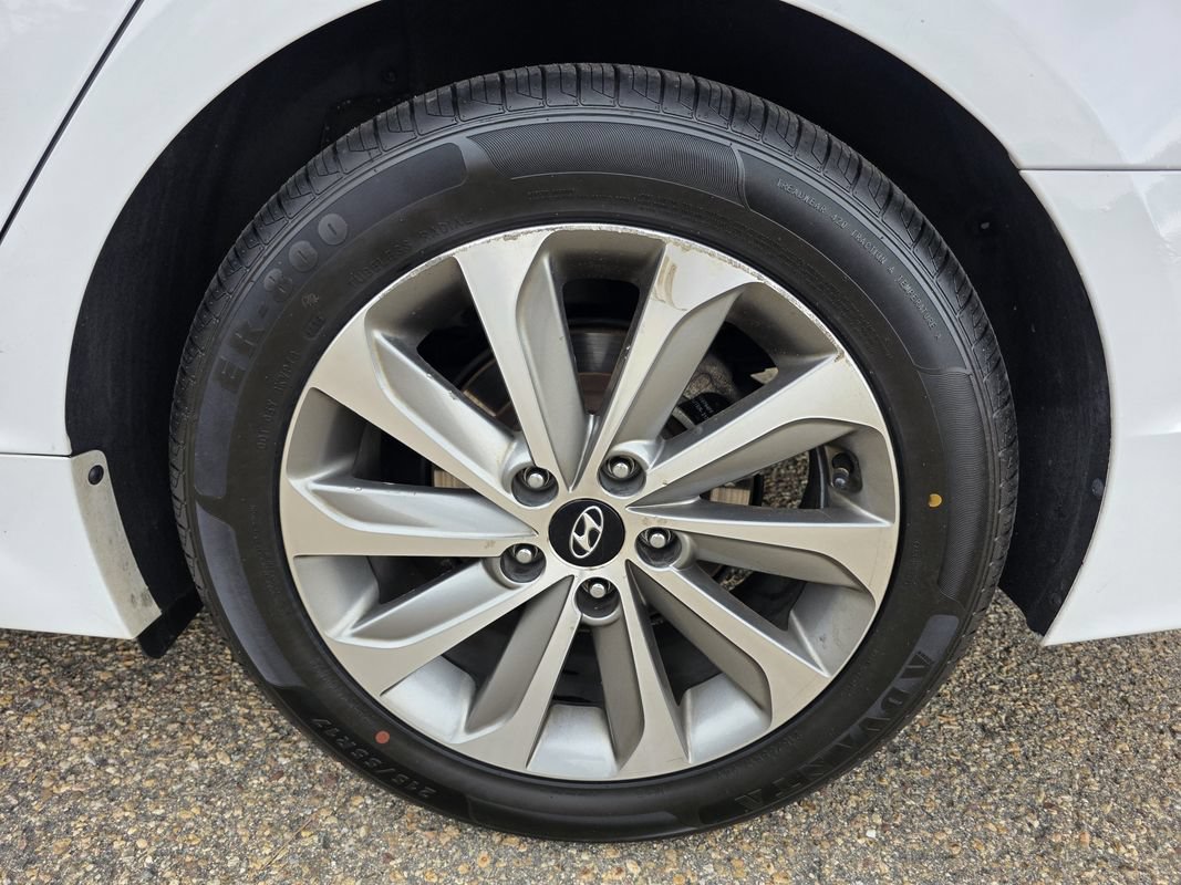 Used 2016 Hyundai Sonata Sport w/ Option Group 03 FWD image 35