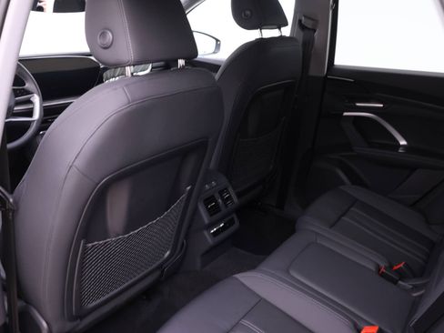 Certified 2025 Audi Q5 Premium w/ Convenience Package AWD/4WD image 18