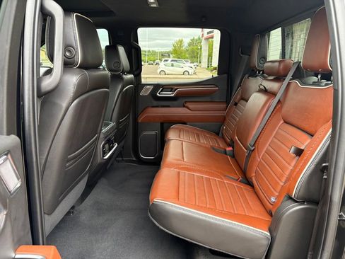 Used 2022 GMC Sierra 1500 Denali Ultimate AWD/4WD image 12