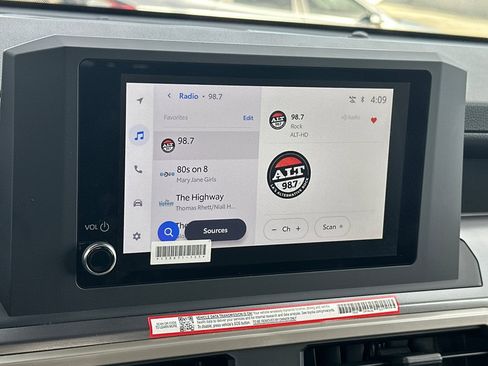 Certified 2025 Toyota Tacoma SR5 image 16