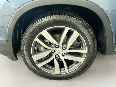 Certified 2017 Honda Pilot Elite image 32