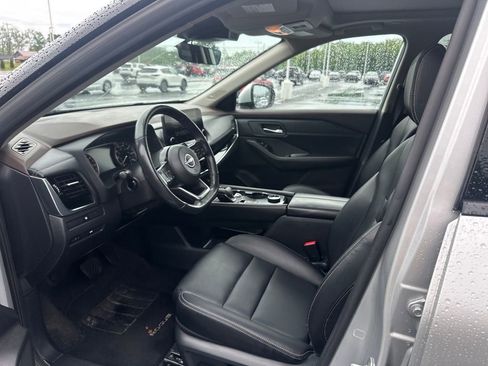 Used 2023 Nissan Rogue SL w/ SL Premium Package AWD/4WD image 9