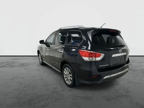 Used 2015 Nissan Pathfinder S FWD image 2