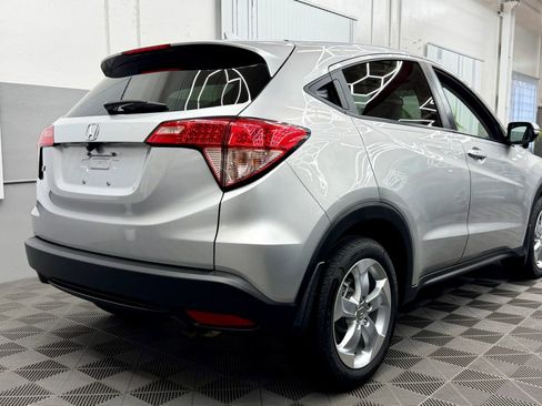 Used 2016 Honda HR-V EX image 4