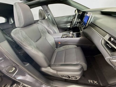Certified 2025 Lexus RX 450h AWD w/ Convenience Package image 29