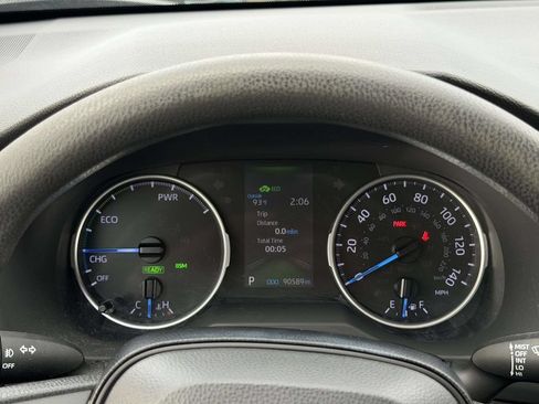 Used 2019 Toyota RAV4 XLE w/ Convenience Package AWD/4WD image 26