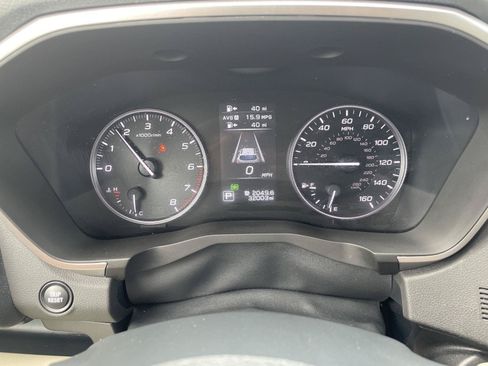 Used 2024 Subaru Ascent Limited AWD/4WD image 2