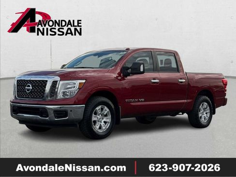 Used 2018 Nissan Titan SV w/ SV Convenience Package image 1
