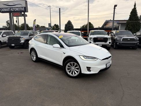 Used 2019 Tesla Model X Long Range AWD/4WD image 2