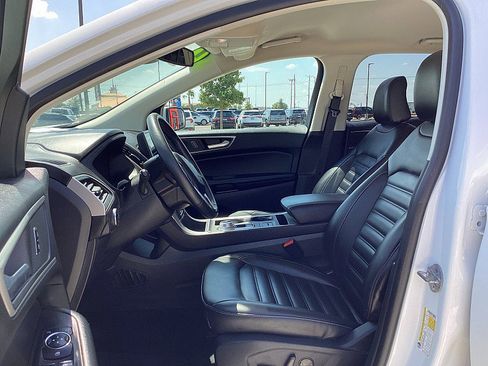 Used 2024 Ford Edge SEL image 12