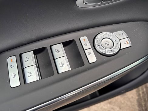 New 2026 Genesis GV70 3.5T Sport Advanced image 13