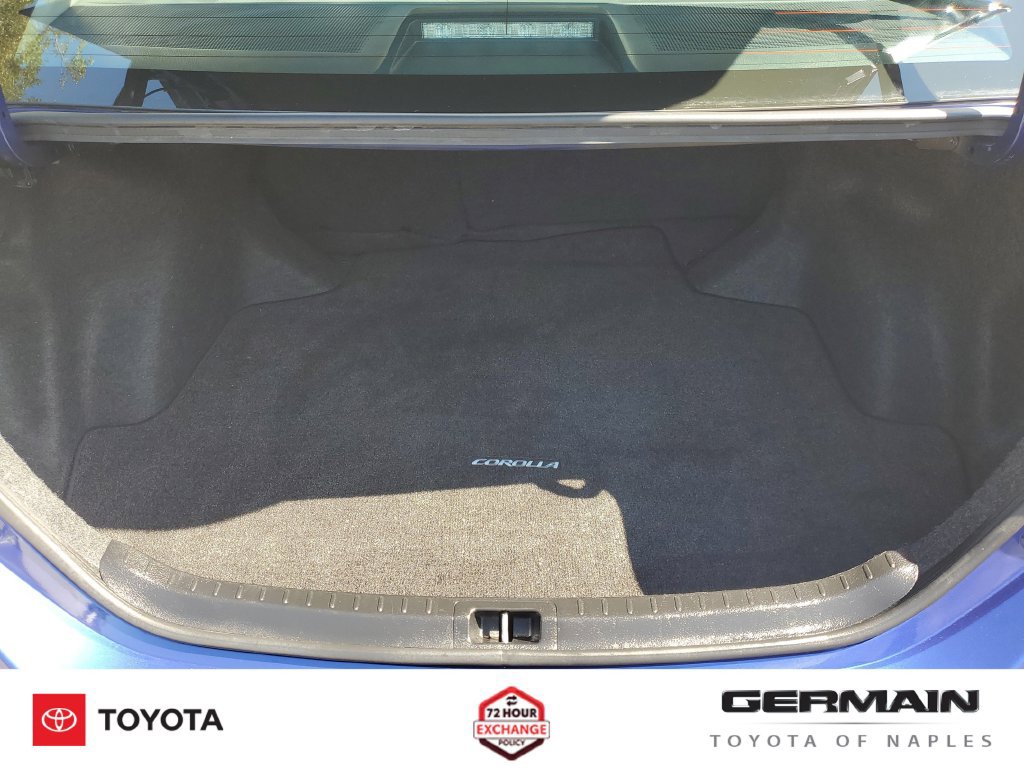 Used 2017 Toyota Corolla SE w/ SE Premium Package FWD image 23