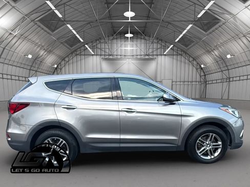 Used 2017 Hyundai Santa Fe Sport AWD/4WD image 9